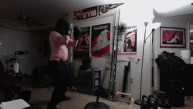 biggerisbetter12 online show from April 5, 2026, 7:16 am