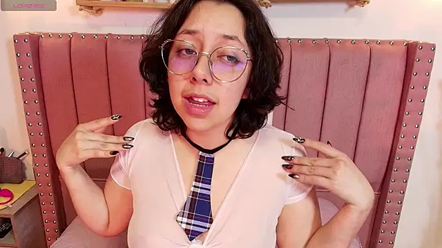 Snapshot of Milie_yue chatting on October 25, 2025, 2:08 am Milie yue online show from October 25, 2025, 2:08 am