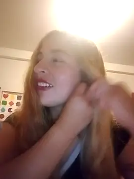 Lana pohenix online show from November 4, 2025, 2:43 am