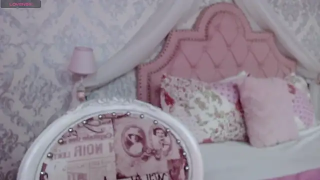 Snapshot of GabrielaSuarez chatting on October 30, 2025, 12:28 pm GabrielaSuarez online show from October 30, 2025, 12:28 pm