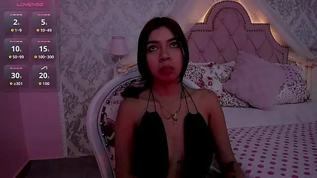 Snapshot of GabrielaSuarez chatting on November 1, 2025, 2:30 pm GabrielaSuarez online show from November 1, 2025, 2:30 pm