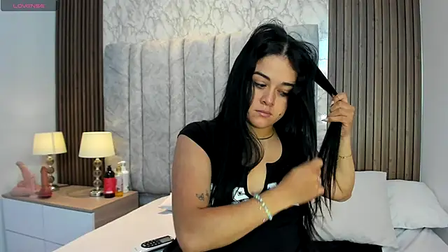 goddessfeetxx online show from October 18, 2025, 7:36 pm