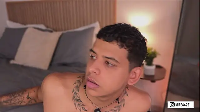 Little Emma 11 online show from February 26, 2026, 3:22 pm