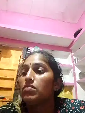 Pooja shre online show from November 4, 2025, 3:22 pm