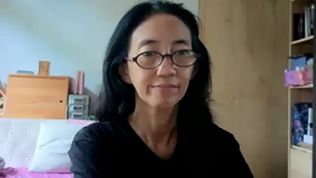 Snapshot of princessD077 chatting on March 5, 2026, 5:14 am princessD077 online show from March 5, 2026, 5:14 am