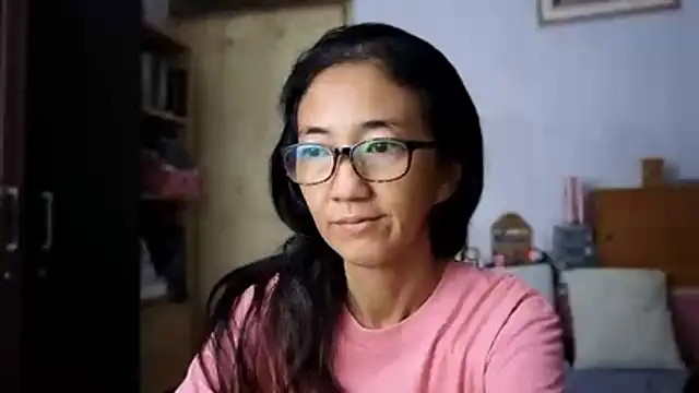Snapshot of princessD077 chatting on March 26, 2026, 10:48 pm princessD077 online show from March 26, 2026, 10:48 pm