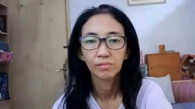 Snapshot of princessD077 chatting on March 29, 2026, 1:49 am princessD077 online show from March 29, 2026, 1:49 am
