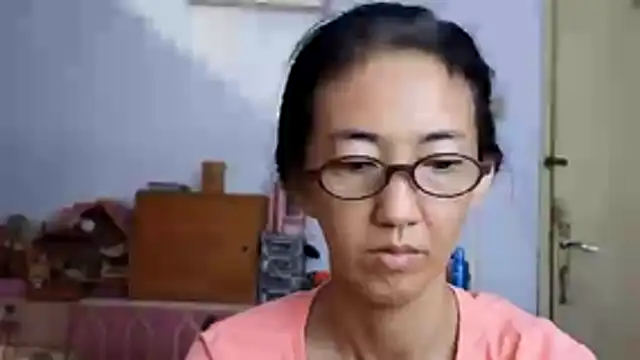 Snapshot of princessD077 chatting on April 18, 2026, 11:27 pm princessD077 online show from April 18, 2026, 11:27 pm