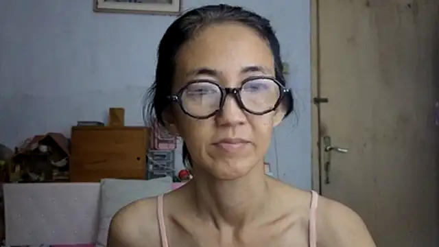 Snapshot of princessD077 chatting on April 30, 2026, 4:57 pm princessD077 online show from April 30, 2026, 4:57 pm