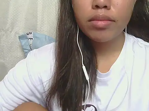 ChubbyButty online show from April 4, 2026, 3:27 am