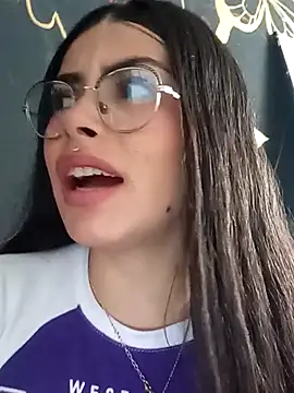 Snapshot of kaileyrivers chatting on April 15, 2026, 7:58 pm kaileyrivers online show from April 15, 2026, 7:58 pm