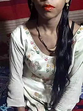 Itz Aisha   online show from November 4, 2025, 5:56 pm