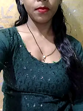 Itz Aisha   online show from March 7, 2026, 5:37 am