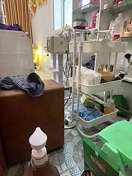 Snapshot of Phale2x chatting on March 8, 2026, 7:56 am Phale2x online show from March 8, 2026, 7:56 am