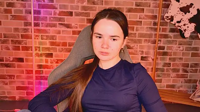 Snapshot of May_Bloom chatting on March 7, 2026, 6:21 am May Bloom online show from March 7, 2026, 6:21 am