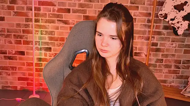 Snapshot of May_Bloom chatting on March 10, 2026, 6:29 am May Bloom online show from March 10, 2026, 6:29 am