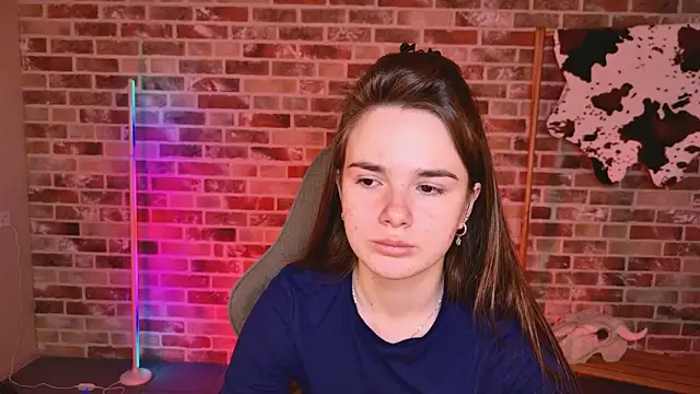 Snapshot of May_Bloom chatting on March 16, 2026, 6:06 am May Bloom online show from March 16, 2026, 6:06 am