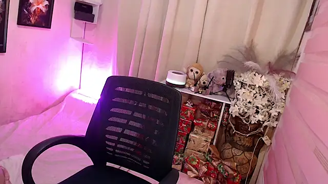 Katesy12 online show from December 17, 2025, 1:55 am