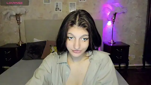 A Skyy online show from November 7, 2025, 8:31 pm