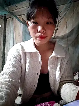 linh-miu99 online show from November 26, 2025, 1:01 pm