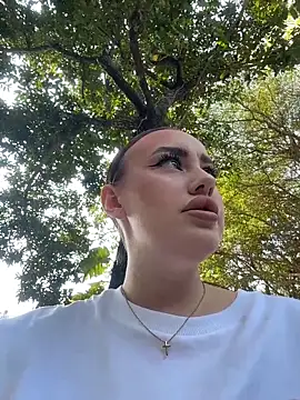 KiraSunshine online show from February 2, 2026, 3:38 am