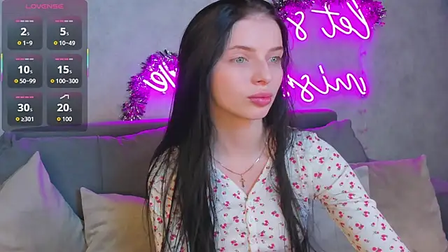 Eva Mayers online show from January 12, 2026, 12:49 am