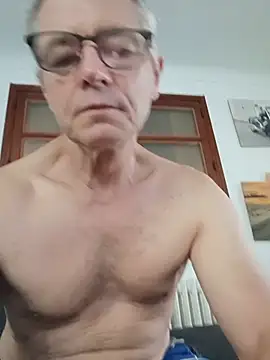 Snapshot of Sexyfab65 chatting on July 10, 2026, 11:24 am Sexyfab65 online show from July 10, 2026, 11:24 am
