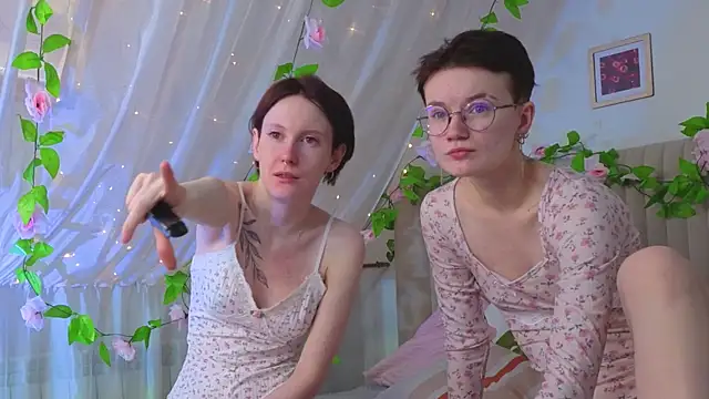 Lil tits girls online show from November 11, 2025, 4:12 am