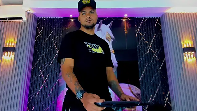 handsome boys22 online show from January 11, 2026, 1:27 pm