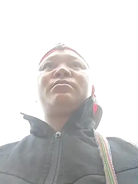 Snapshot of siro-zz chatting on November 7, 2025, 1:05 am siro-zz online show from November 7, 2025, 1:05 am