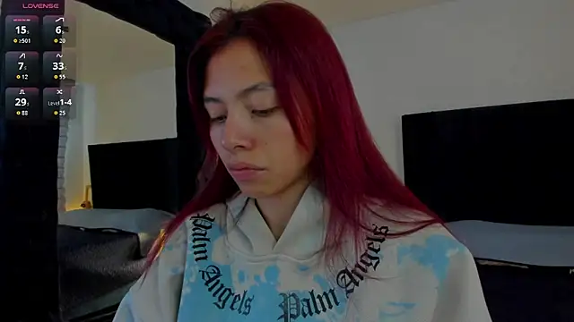 melanie roux   online show from March 18, 2026, 12:19 pm