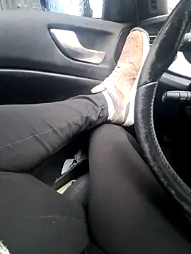 misskelly77 online show from November 7, 2025, 11:10 am