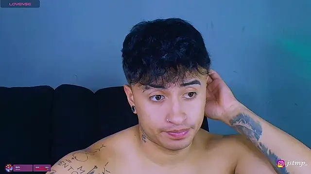 jhon mendoza  online show from November 10, 2025, 6:29 pm