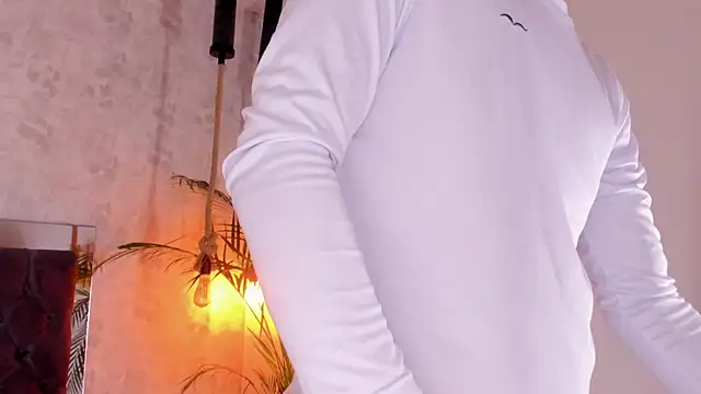 Snapshot of david_lux chatting on November 29, 2025, 12:41 pm david lux online show from November 29, 2025, 12:41 pm