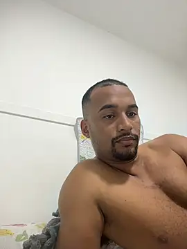 casalbrhot25 online show from November 12, 2025, 1:17 am