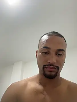 casalbrhot25 online show from November 16, 2025, 3:45 am