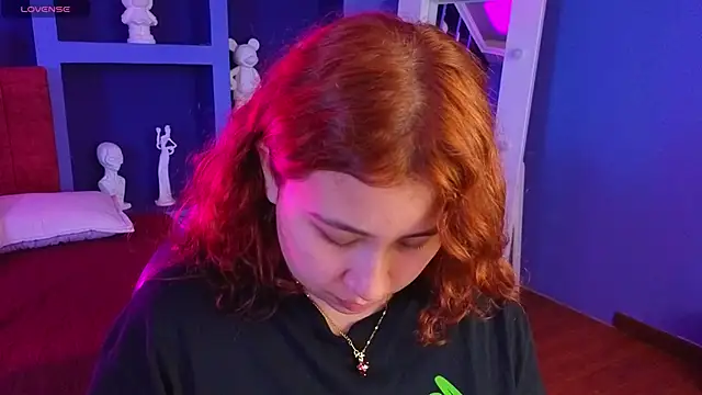 littlee red online show from May 10, 2026, 8:14 pm