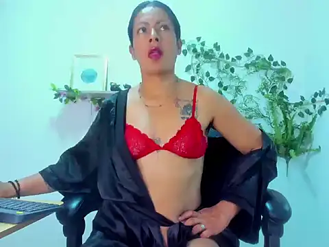 Snapshot of canelaa___ chatting on October 28, 2025, 2:20 pm canelaa online show from October 28, 2025, 2:20 pm