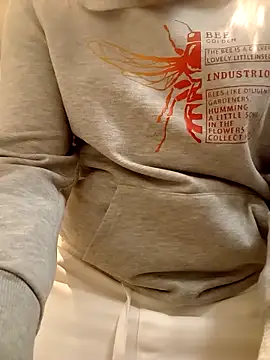 Belgianslut online show from December 18, 2025, 5:57 am