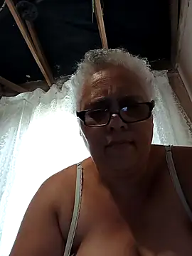 Snapshot of juicyboode chatting on November 5, 2025, 11:43 am juicyboode online show from November 5, 2025, 11:43 am