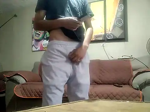 Pedropuente200 online show from November 6, 2025, 8:43 pm