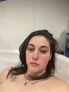 YourFrenchFeliciexo online show from March 18, 2026, 8:45 pm