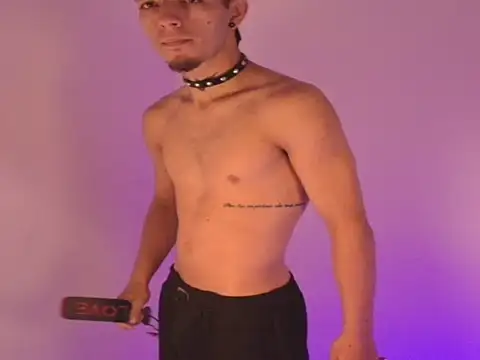 rosse  one online show from November 17, 2025, 6:24 pm