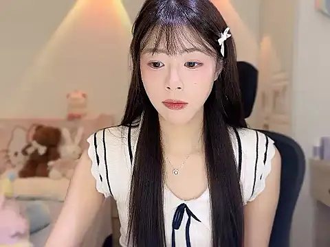 Snapshot of Onecutelittle chatting on October 25, 2025, 4:53 am Onecutelittle online show from October 25, 2025, 4:53 am