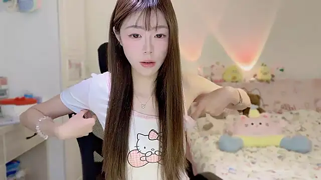 Snapshot of Onecutelittle chatting on November 17, 2025, 6:19 am Onecutelittle online show from November 17, 2025, 6:19 am