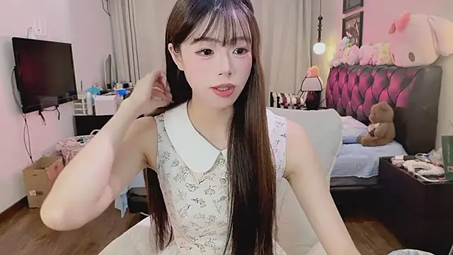 Snapshot of Onecutelittle chatting on May 25, 2026, 1:17 pm Onecutelittle online show from May 25, 2026, 1:17 pm