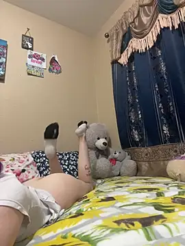 Snapshot of chocolatestrawberrydips chatting on January 6, 2026, 2:04 am chocolatestrawberrydips online show from January 6, 2026, 2:04 am