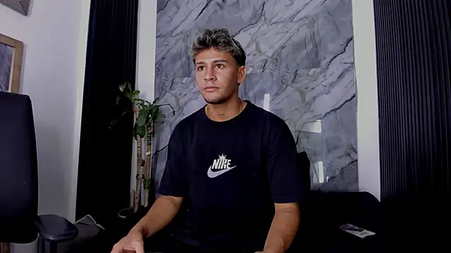 Alan-Smith1 online show from November 13, 2025, 7:57 pm