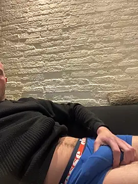 Rotteei1 online show from March 25, 2026, 5:52 pm