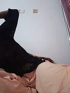 Snapshot of Hot_Angle chatting on May 18, 2026, 2:45 pm Hot Angle online show from May 18, 2026, 2:45 pm